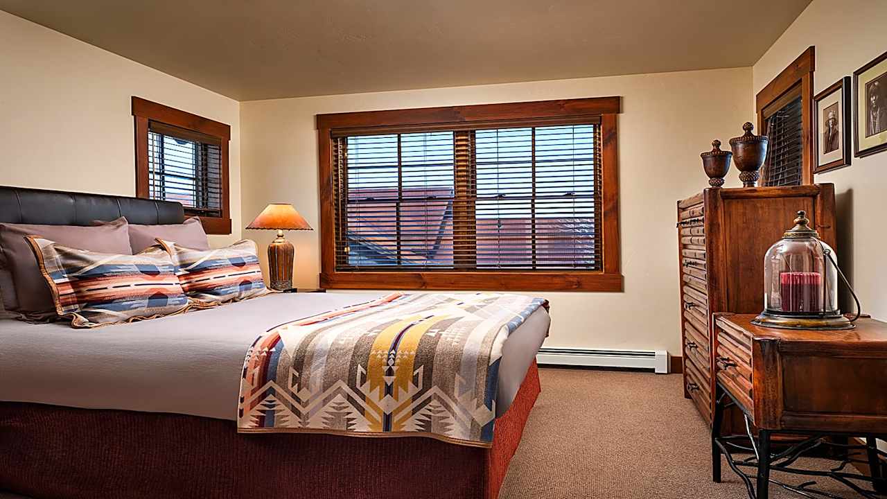 Tenderfoot Cabin Suite