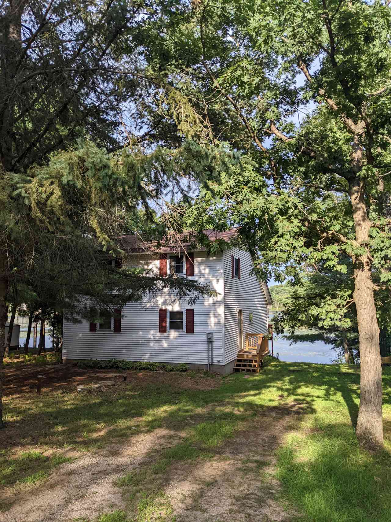Bear Den Lake House